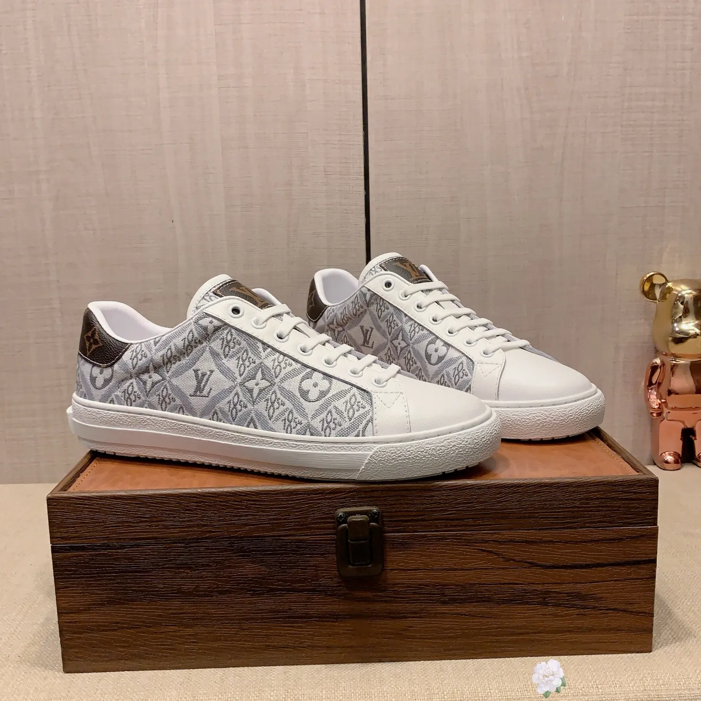 Men's Men's Shoes 💰400💰💰🎩🎩[Lightning][Lightning] "Lv*" Latest•hot style casual shoes, top brand [Seduce] luxury~purchase, top~quality. [Strong] The upper is made of imported breathable fabric with cowhide material ➕ breathable sheepskin feet (•) and fine workmanship. Original stylish and stylish soft rubber wear-resistant and non-slip outsole, light and comfortable on the feet, the real thing looks better when photographed, 0128: code: 38-44, 2️⃣ colors selected